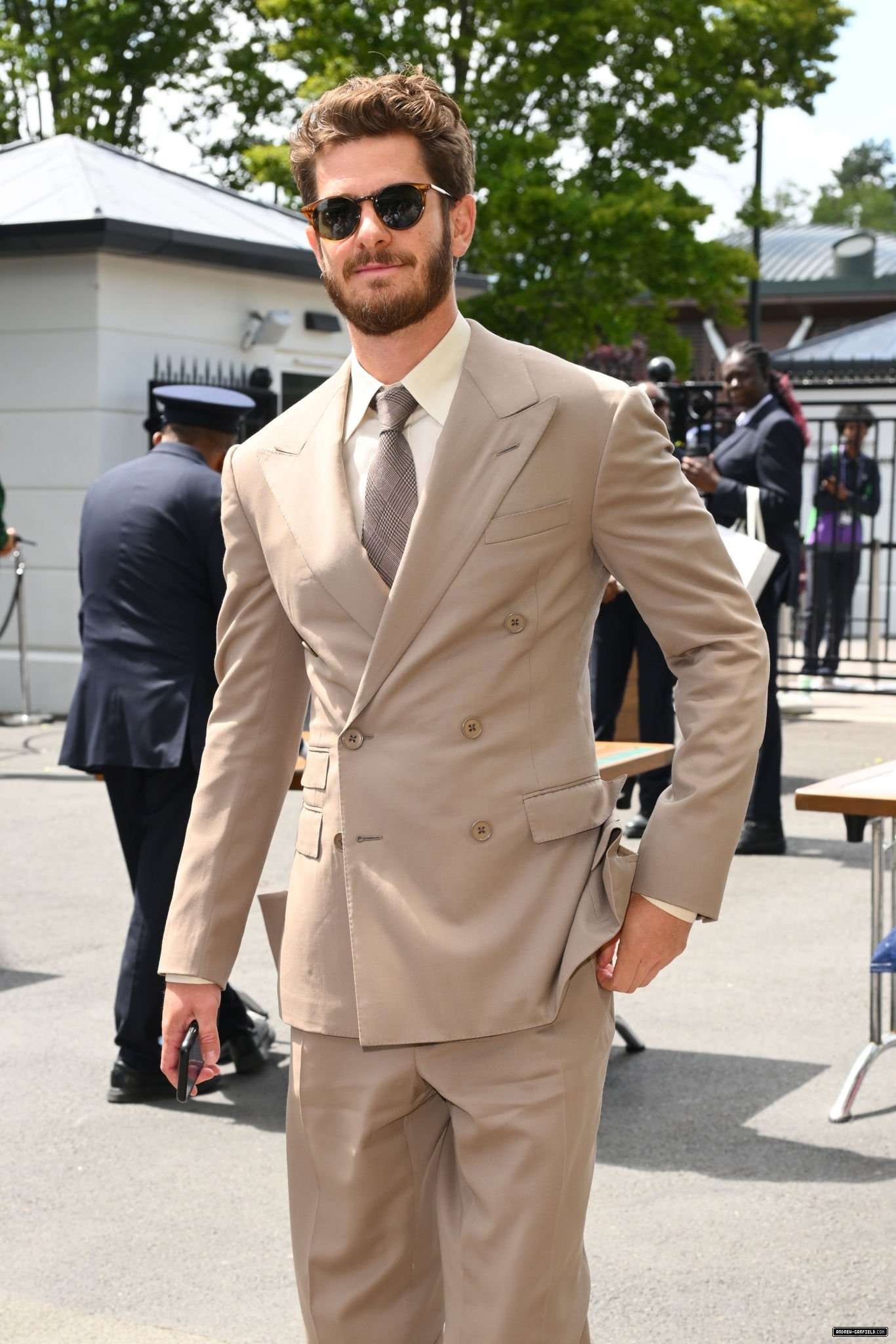 02.jpg