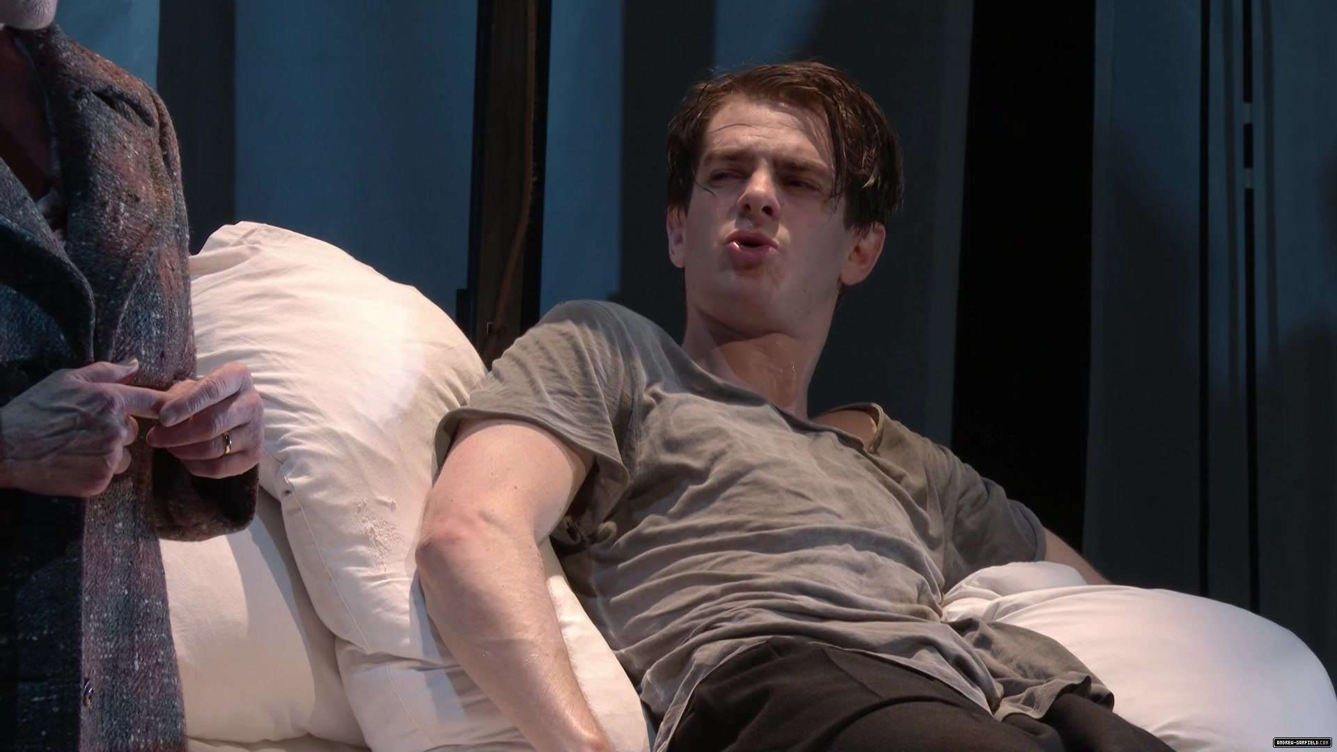 2563.jpg